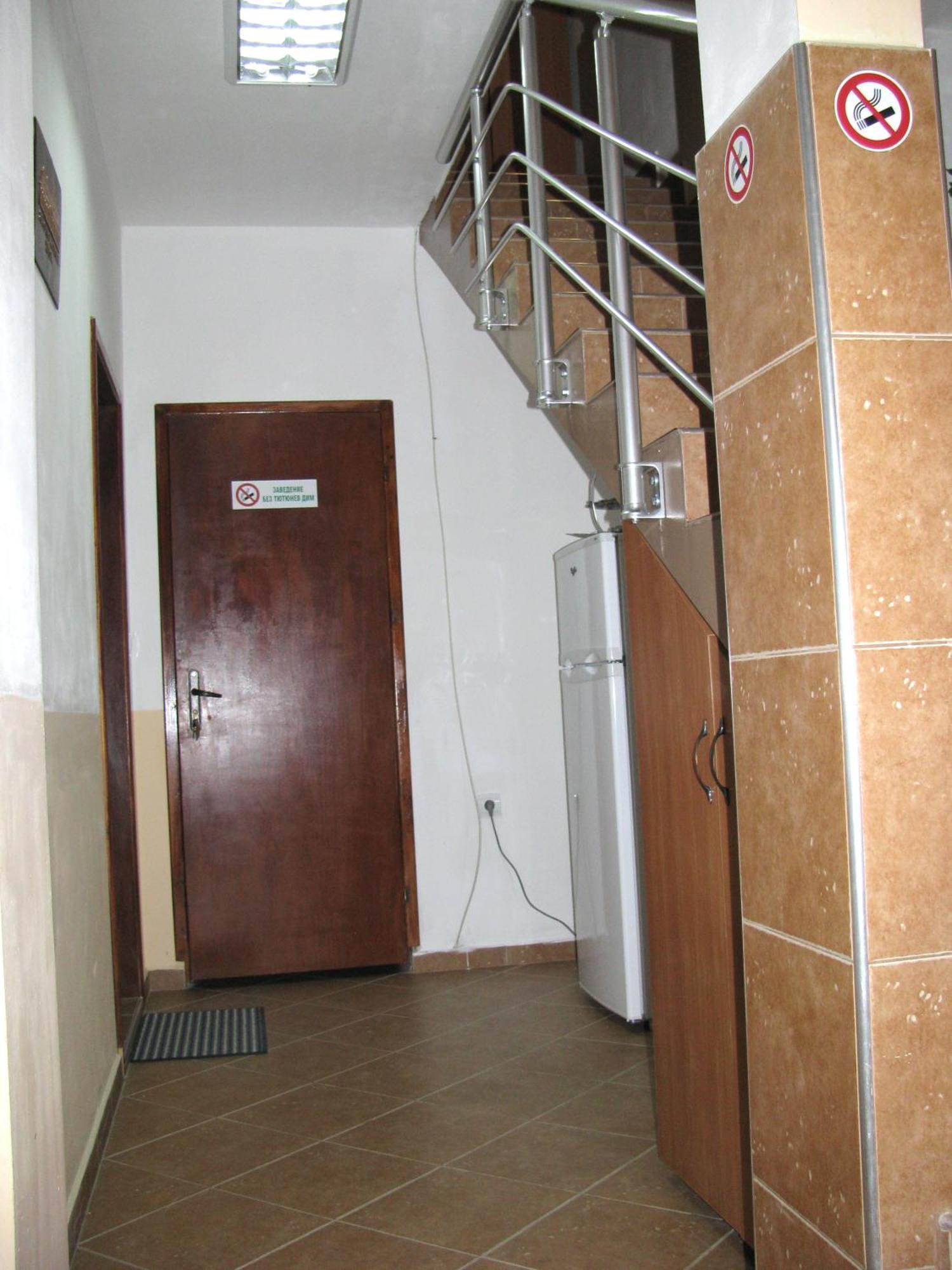 Guest House Familia Samovodene Bagian luar foto