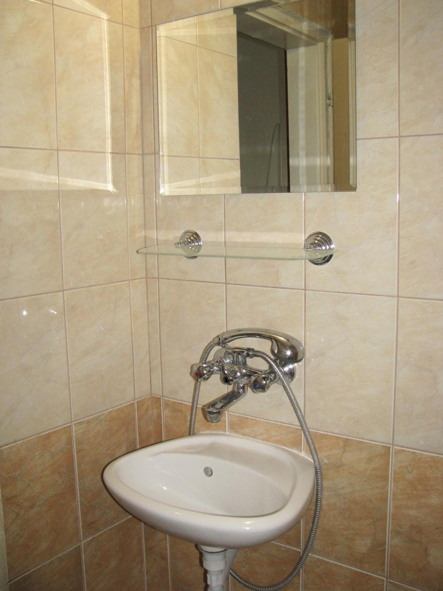 Guest House Familia Samovodene Bagian luar foto